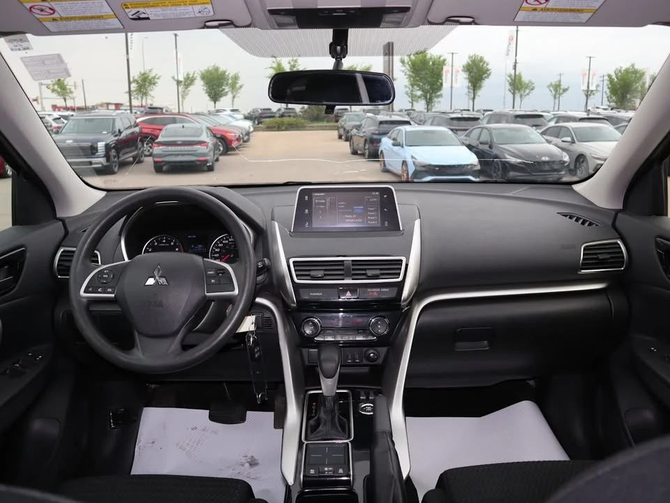 2020 Mitsubishi Eclipse Cross - Image 15 of 19