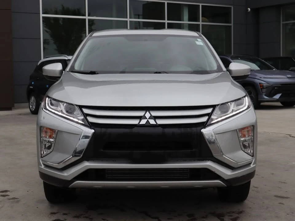 2020 Mitsubishi Eclipse Cross - Image 2 of 19