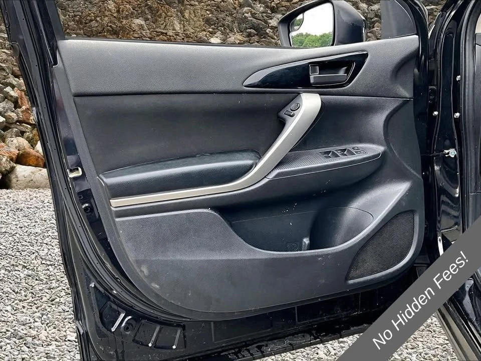 2020 Mitsubishi Eclipse Cross - Image 14 of 20