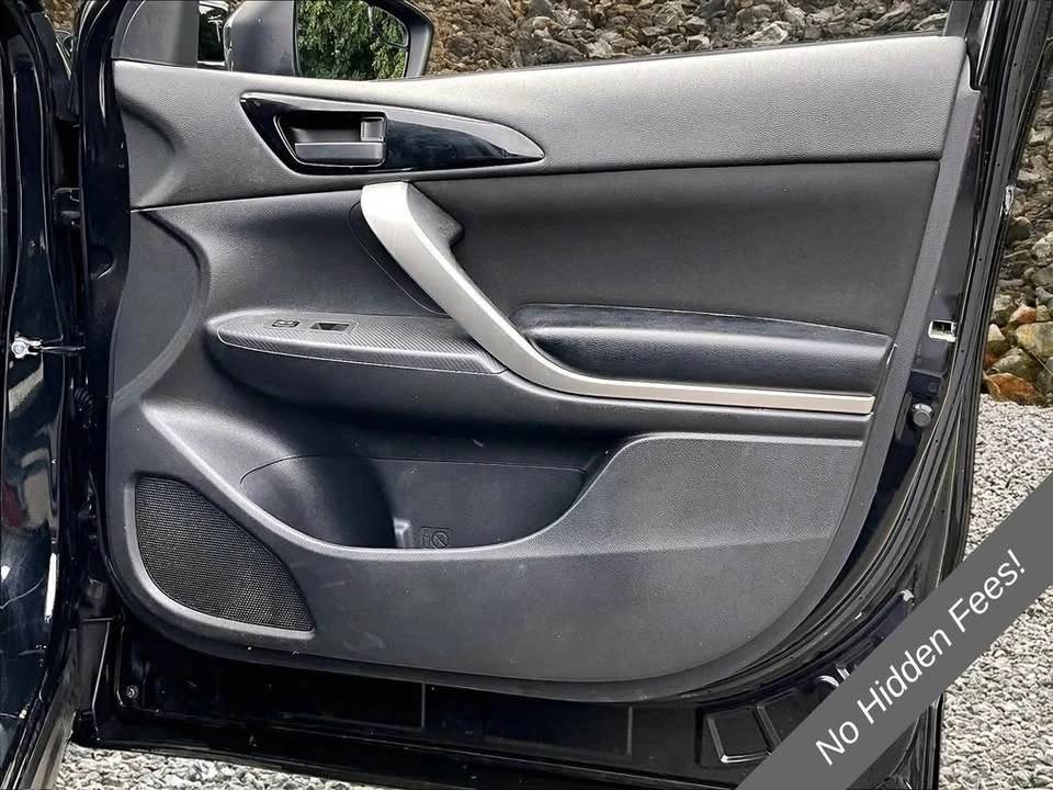 2020 Mitsubishi Eclipse Cross - Image 15 of 20