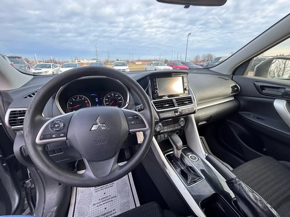 2020 Mitsubishi Eclipse Cross - Image 17 of 19