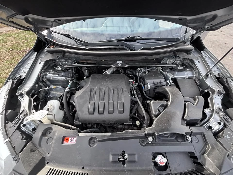 2020 Mitsubishi Eclipse Cross - Image 13 of 19