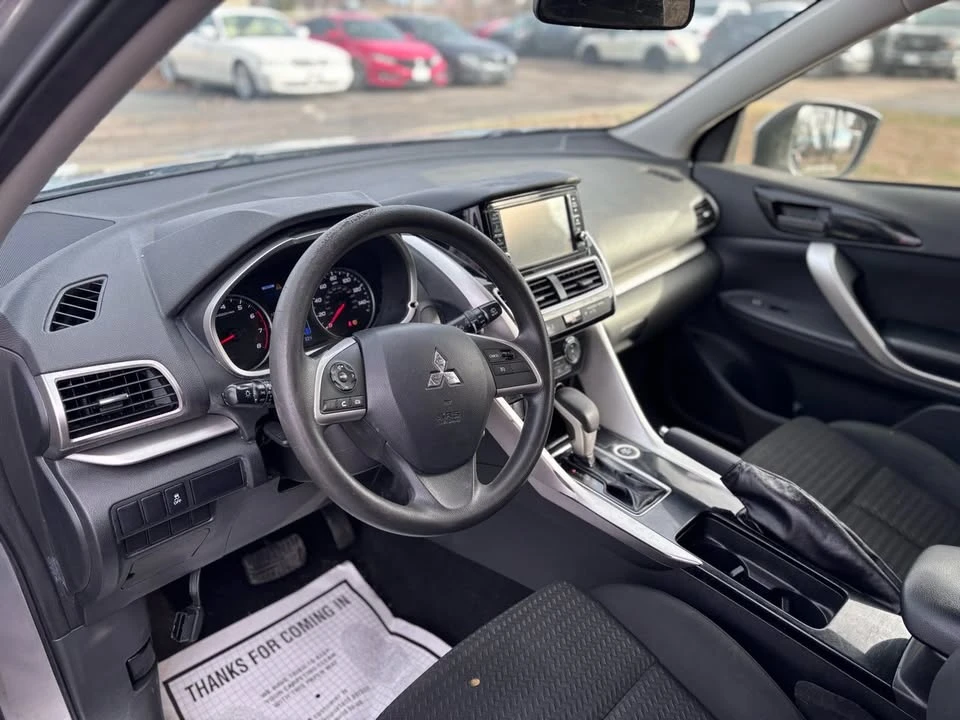 2020 Mitsubishi Eclipse Cross - Image 3 of 19