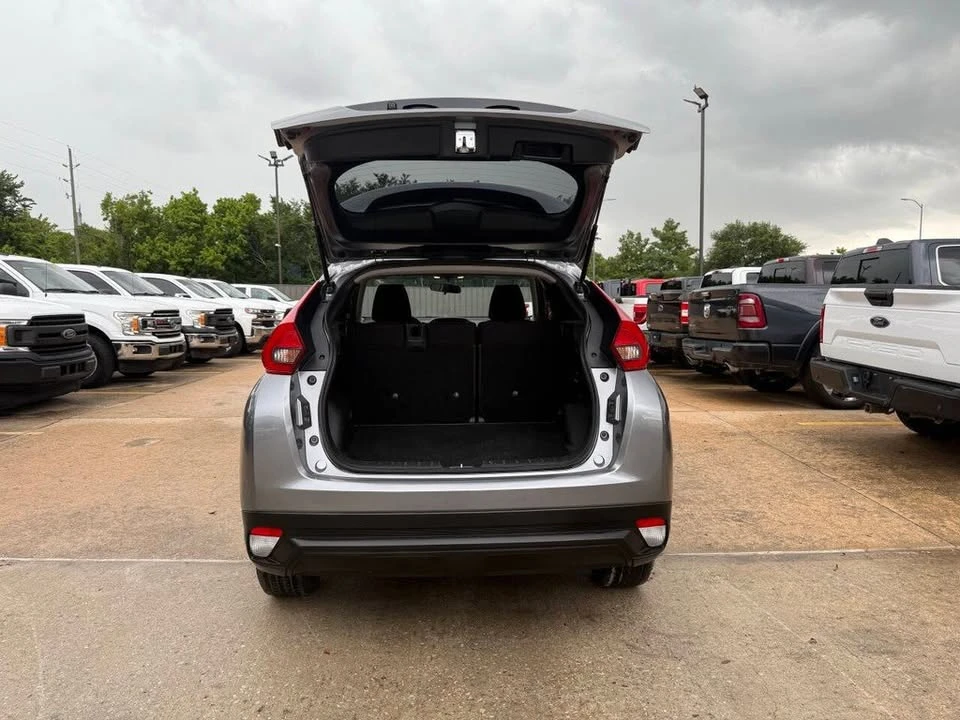2020 Mitsubishi Eclipse Cross - Image 17 of 18