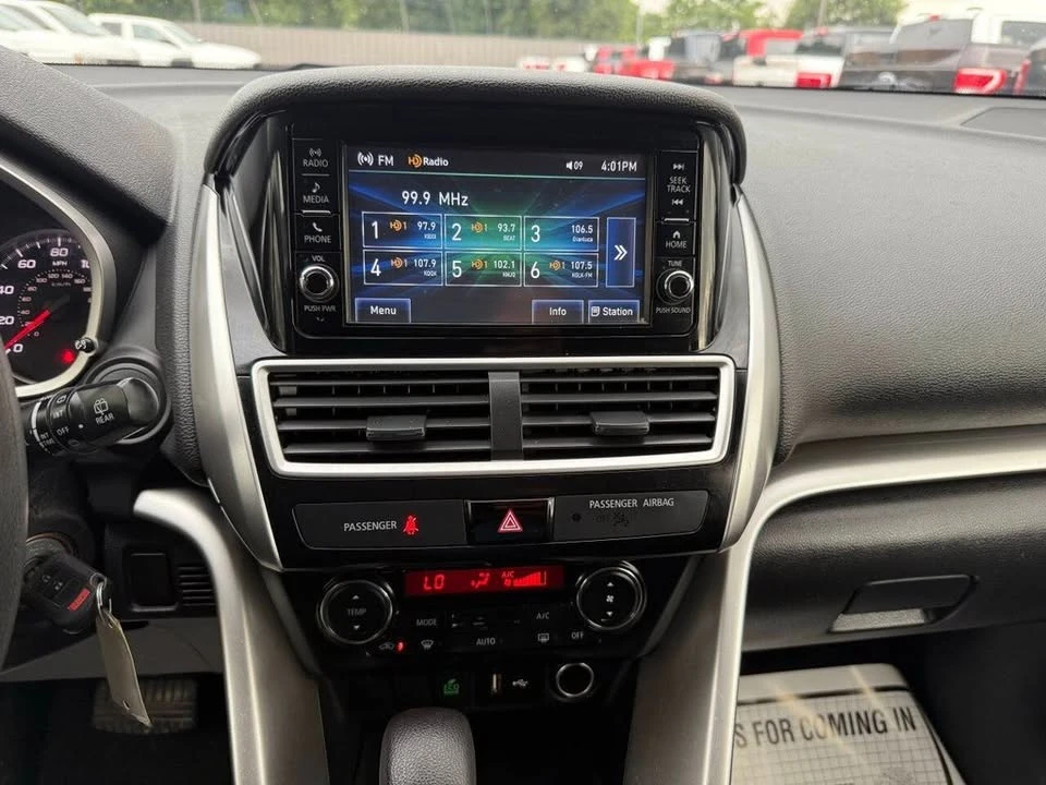 2020 Mitsubishi Eclipse Cross - Image 11 of 18