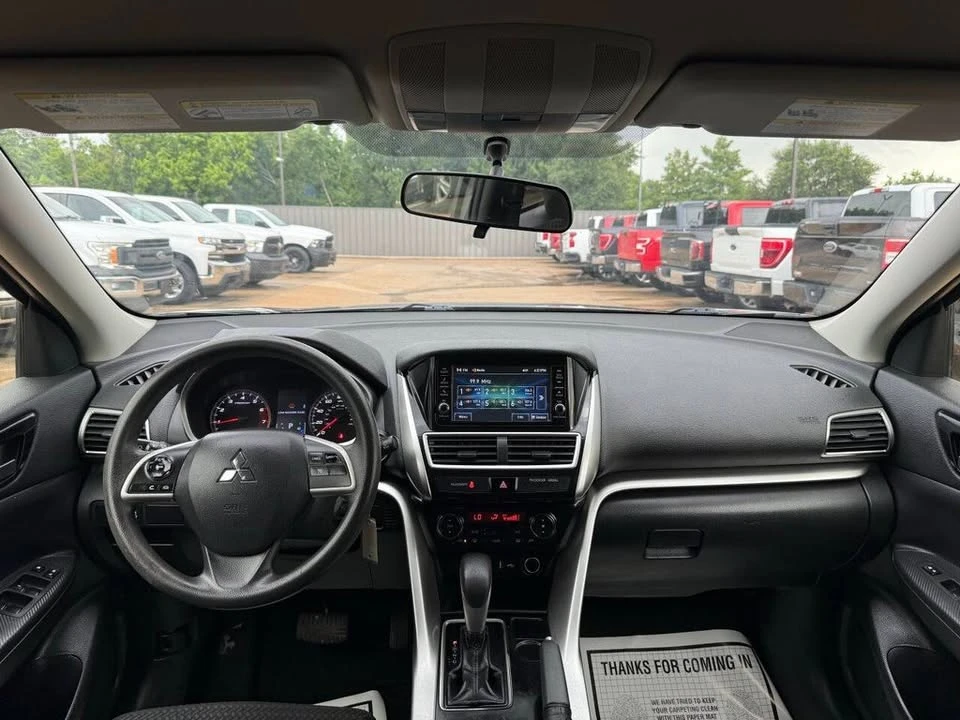2020 Mitsubishi Eclipse Cross - Image 8 of 18