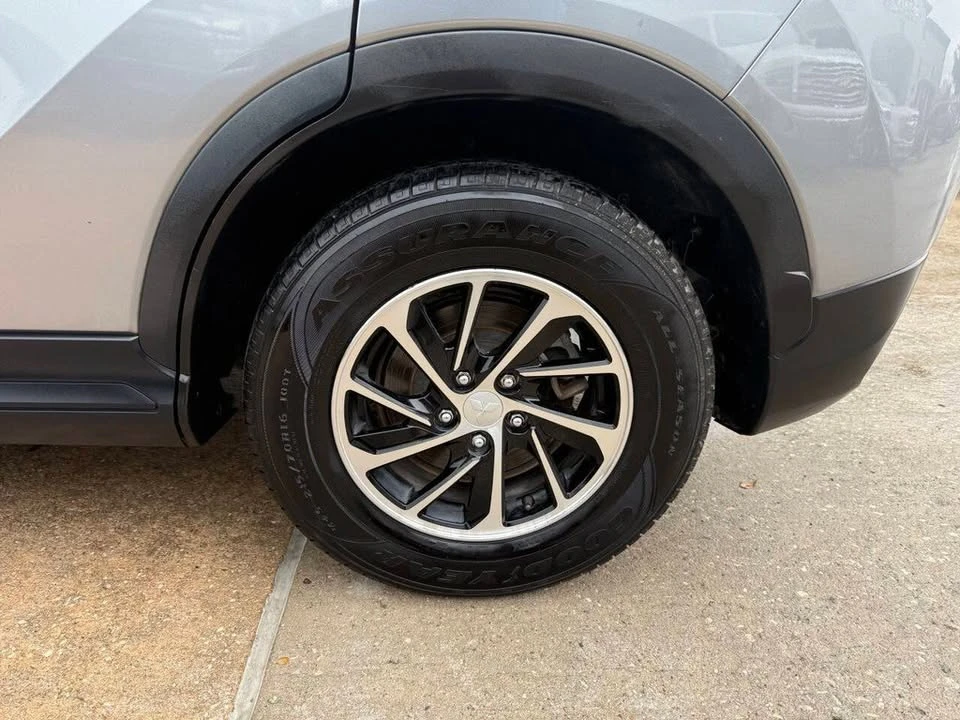 2020 Mitsubishi Eclipse Cross - Image 16 of 18