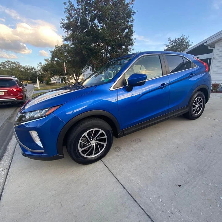 2020 Mitsubishi Eclipse Cross - Image 2 of 10