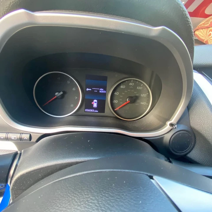 2020 Mitsubishi Eclipse Cross - Image 6 of 10