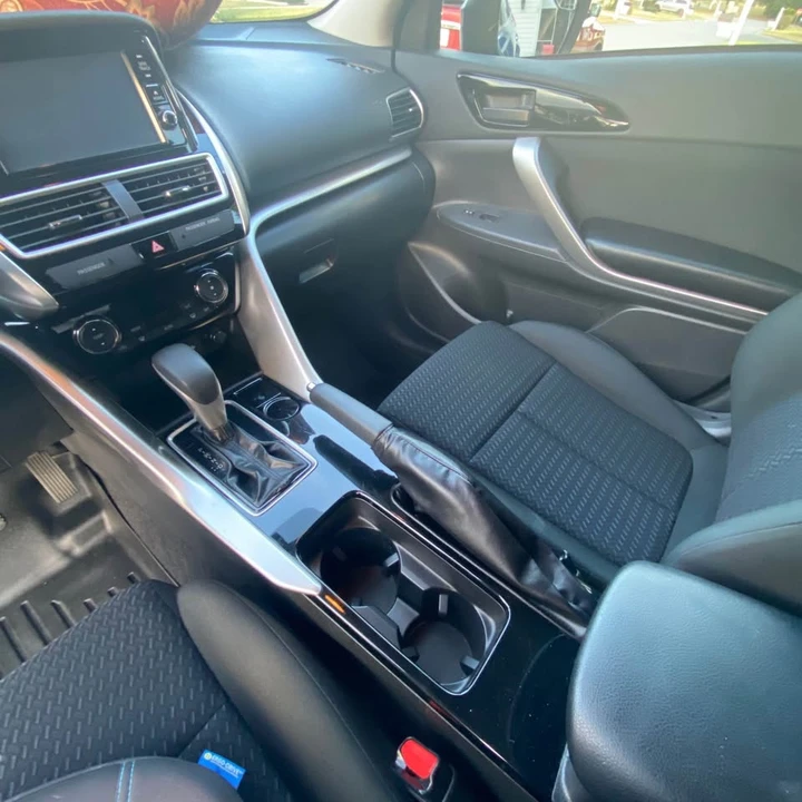 2020 Mitsubishi Eclipse Cross - Image 7 of 10