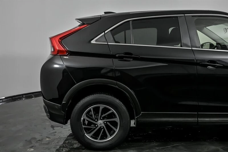 2020 Mitsubishi Eclipse Cross - Image 11 of 21