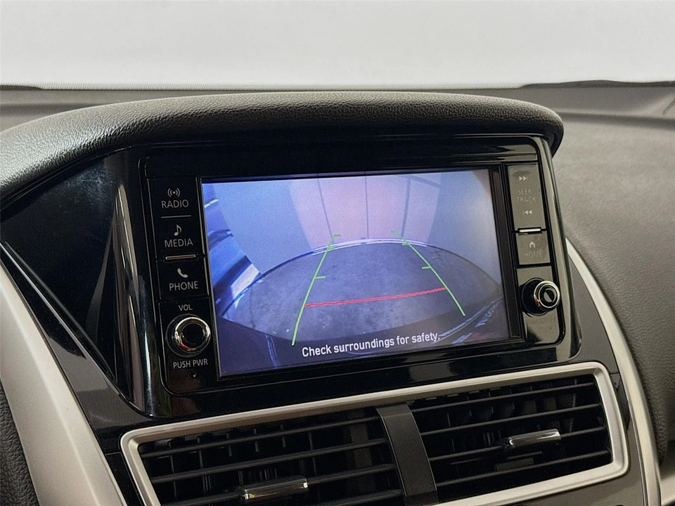 2020 Mitsubishi Eclipse Cross - Image 12 of 21
