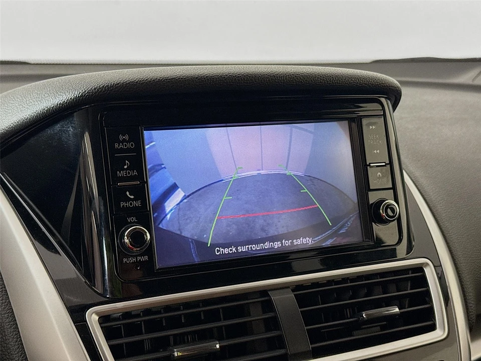 2020 Mitsubishi Eclipse Cross - Image 12 of 21