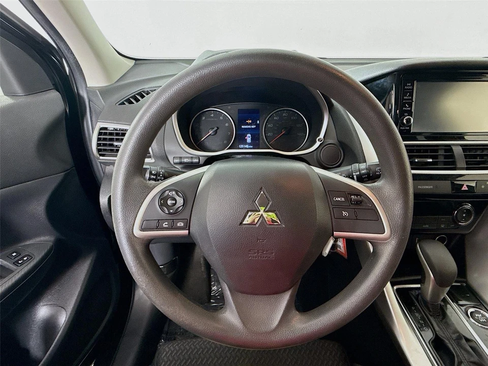 2020 Mitsubishi Eclipse Cross - Image 10 of 21