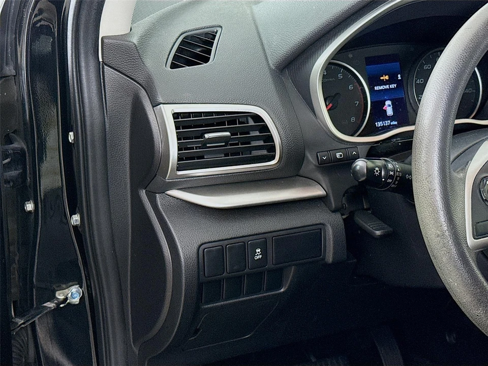 2020 Mitsubishi Eclipse Cross - Image 6 of 13