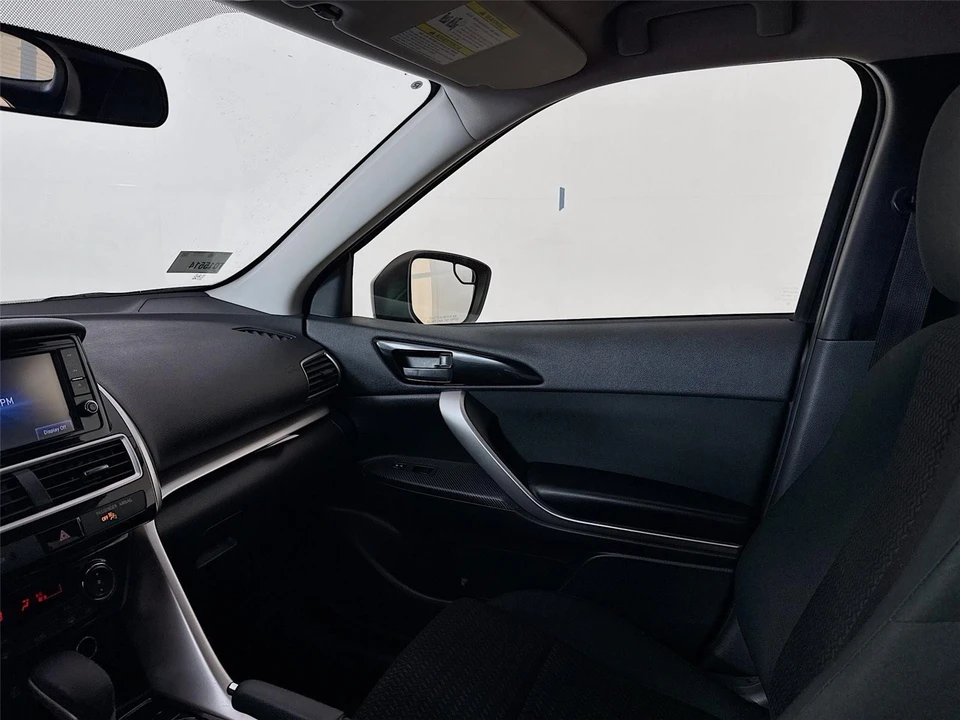 2020 Mitsubishi Eclipse Cross - Image 19 of 21
