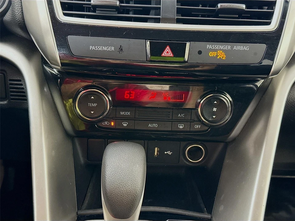2020 Mitsubishi Eclipse Cross - Image 14 of 21
