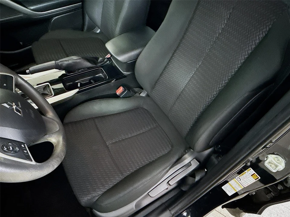 2020 Mitsubishi Eclipse Cross - Image 10 of 13