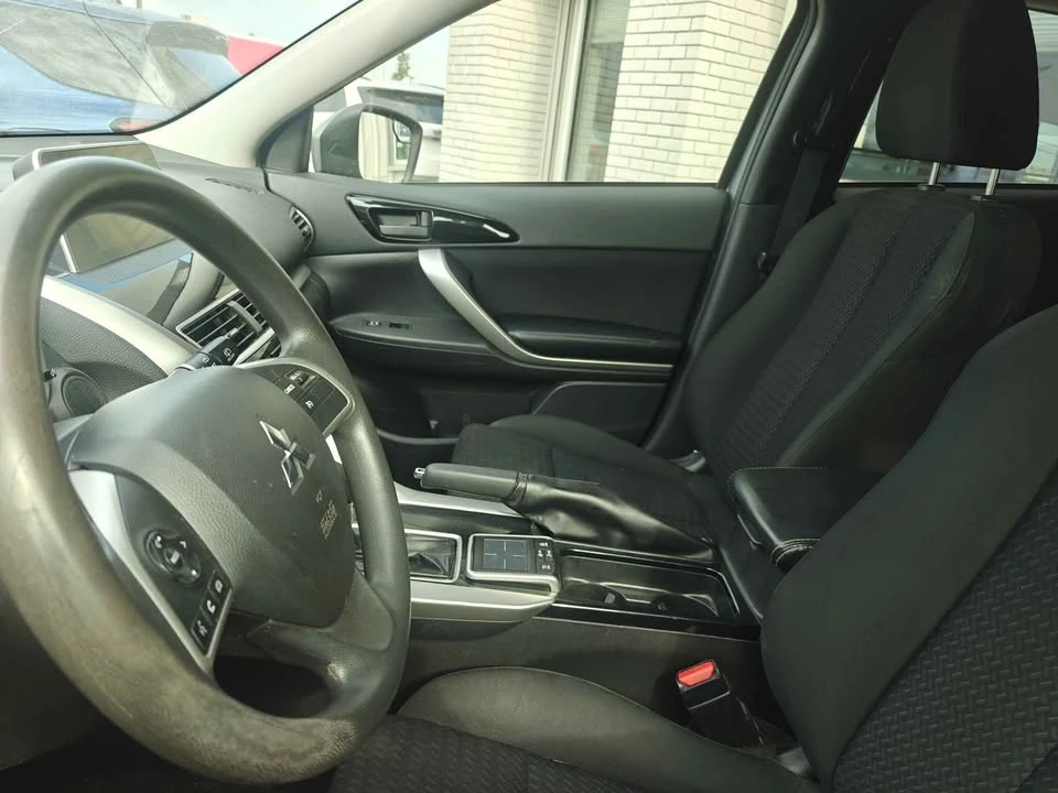 2020 Mitsubishi Eclipse Cross - Image 5 of 5
