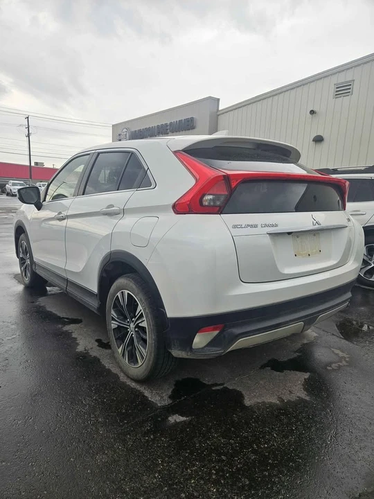 2020 Mitsubishi Eclipse Cross - Image 3 of 5