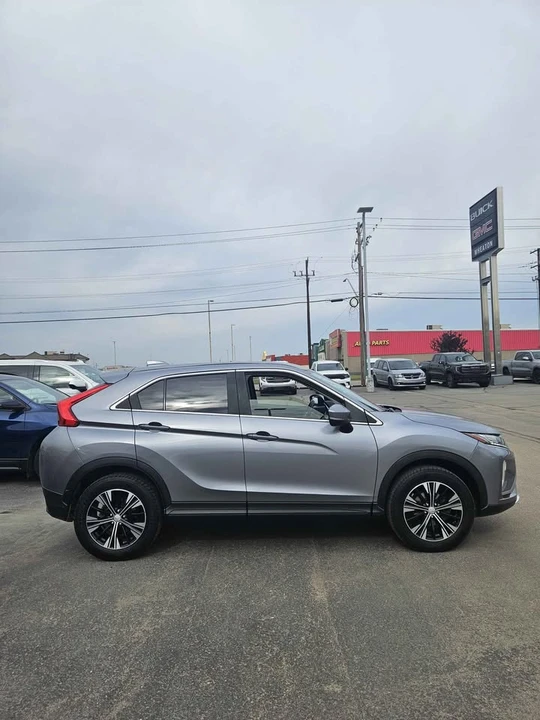 2020 Mitsubishi Eclipse Cross - Image 3 of 7