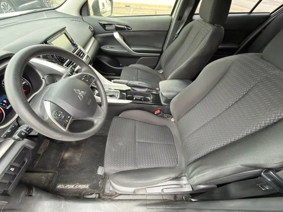 2020 Mitsubishi Eclipse Cross - Image 3 of 14