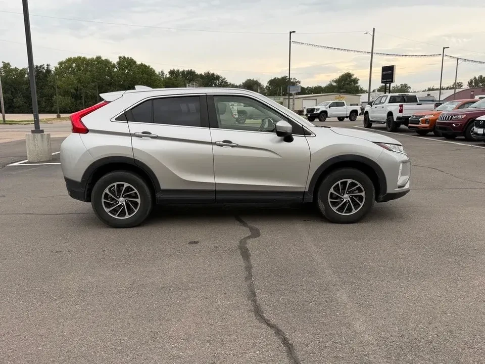 2020 Mitsubishi Eclipse Cross - Image 11 of 14