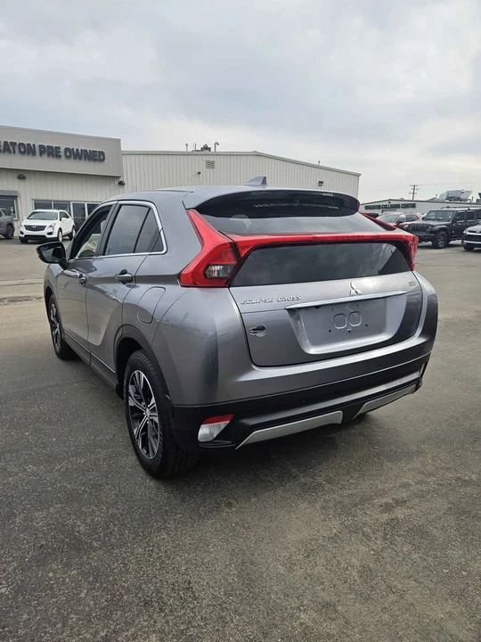2020 Mitsubishi Eclipse Cross - Image 2 of 7