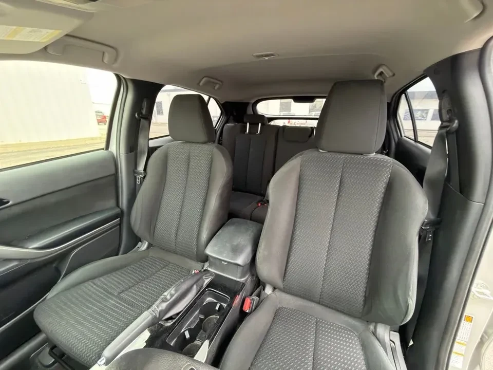 2020 Mitsubishi Eclipse Cross - Image 4 of 14
