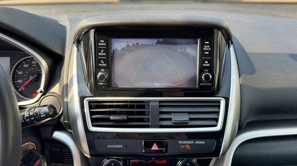 2020 Mitsubishi Eclipse Cross - Image 13 of 20
