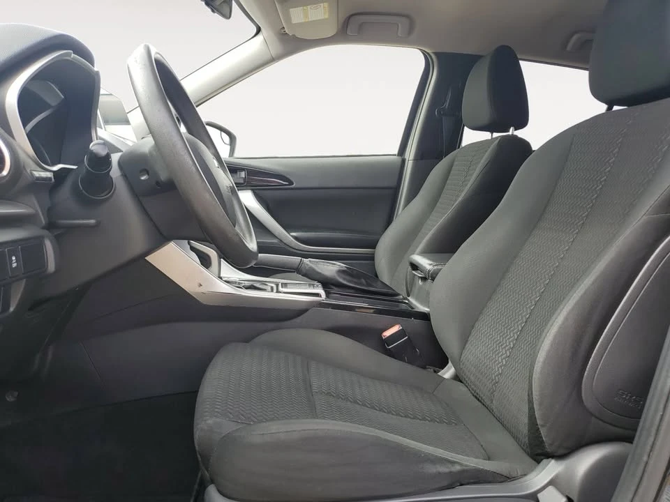 2020 Mitsubishi Eclipse Cross - Image 9 of 15