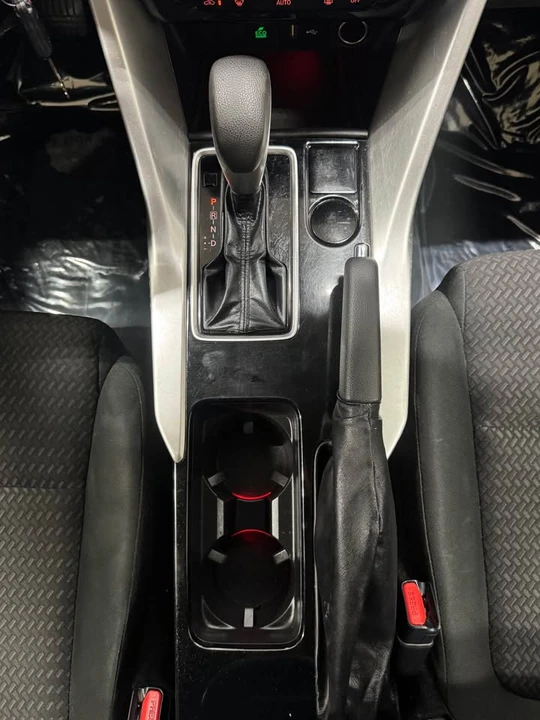2020 Mitsubishi Eclipse Cross - Image 15 of 20