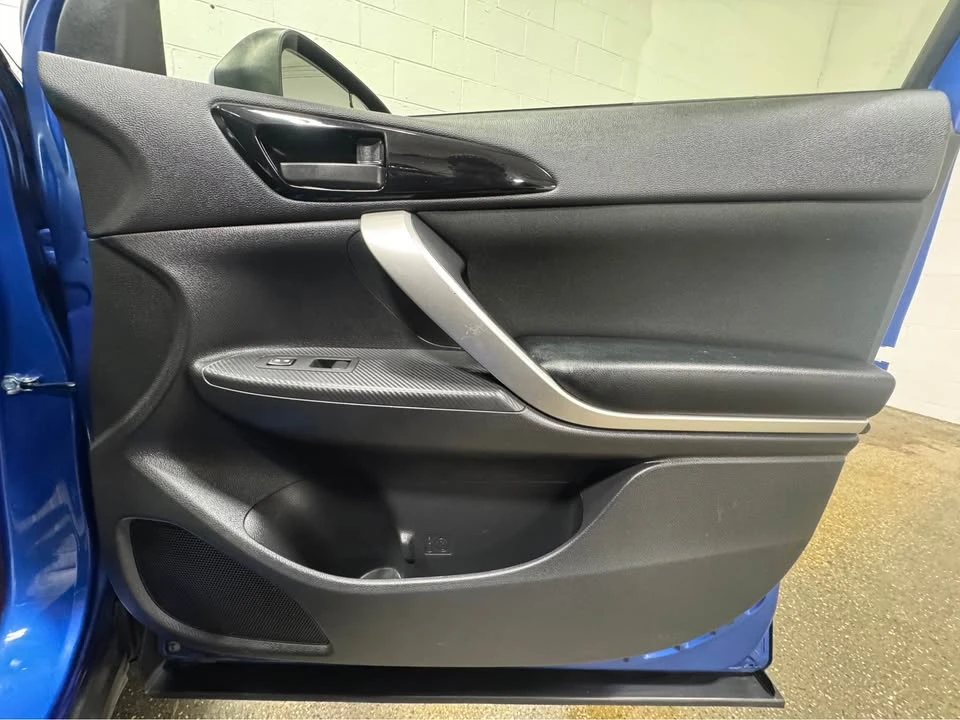 2020 Mitsubishi Eclipse Cross - Image 16 of 20