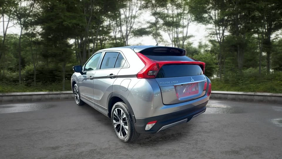 2020 Mitsubishi Eclipse Cross - Image 4 of 18