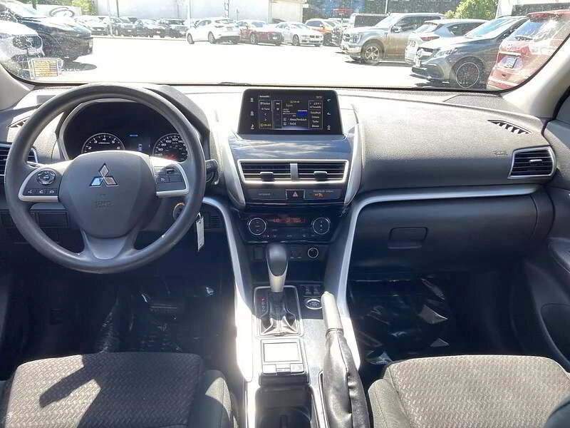 2020 Mitsubishi Eclipse Cross - Image 12 of 18