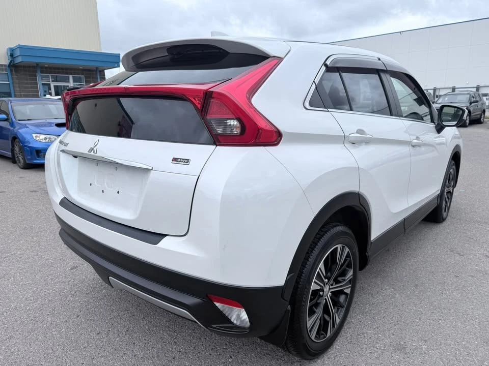 2020 Mitsubishi Eclipse Cross - Image 5 of 17