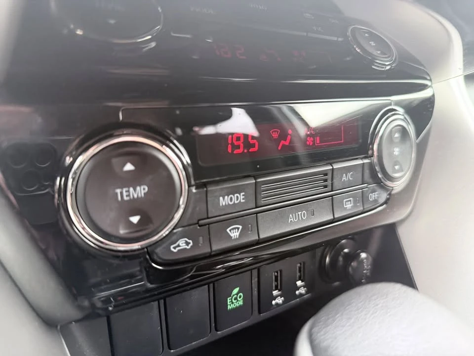 2020 Mitsubishi Eclipse Cross - Image 15 of 17