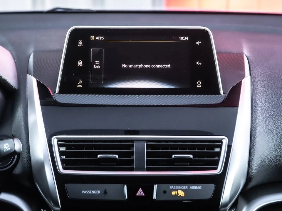 2020 Mitsubishi Eclipse Cross - Image 19 of 20