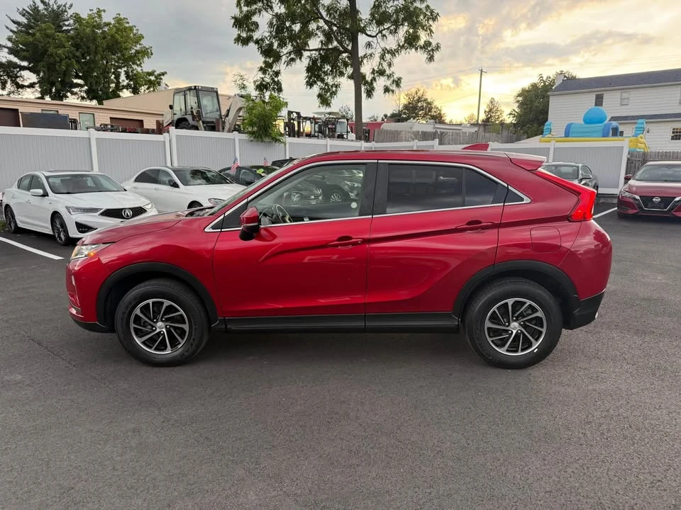2020 Mitsubishi Eclipse Cross - Image 2 of 15