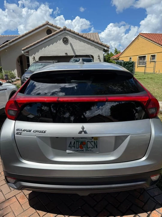 2020 Mitsubishi Eclipse Cross - Image 8 of 12