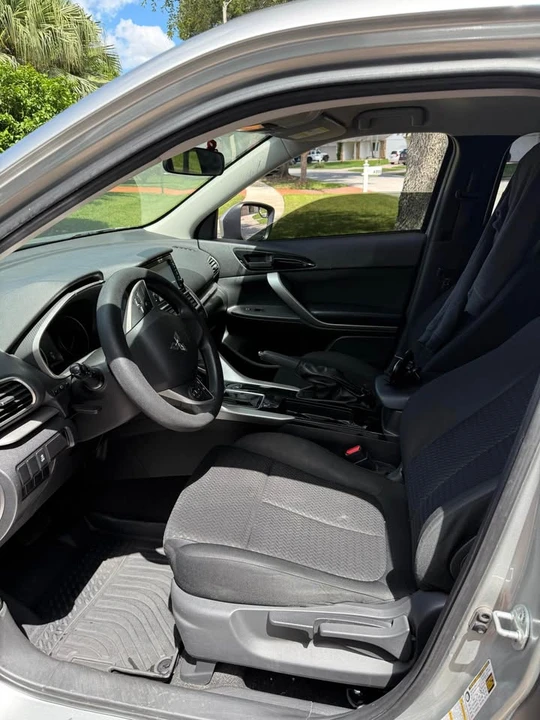 2020 Mitsubishi Eclipse Cross - Image 11 of 12