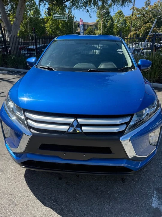 2020 Mitsubishi Eclipse Cross - Image 3 of 13