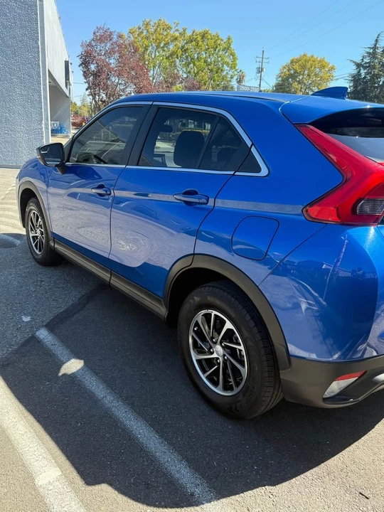 2020 Mitsubishi Eclipse Cross - Image 5 of 13