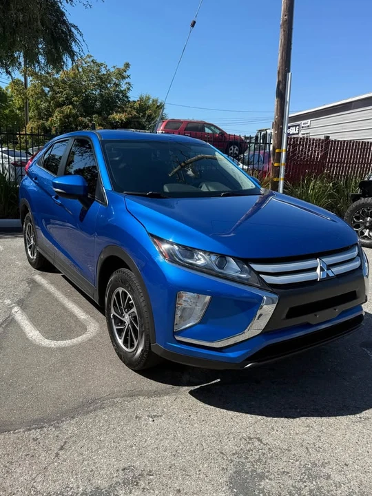 2020 Mitsubishi Eclipse Cross - Image 2 of 13