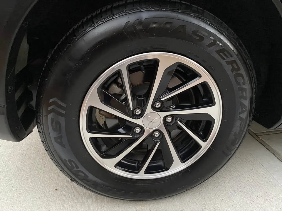 2020 Mitsubishi Eclipse Cross - Image 12 of 19