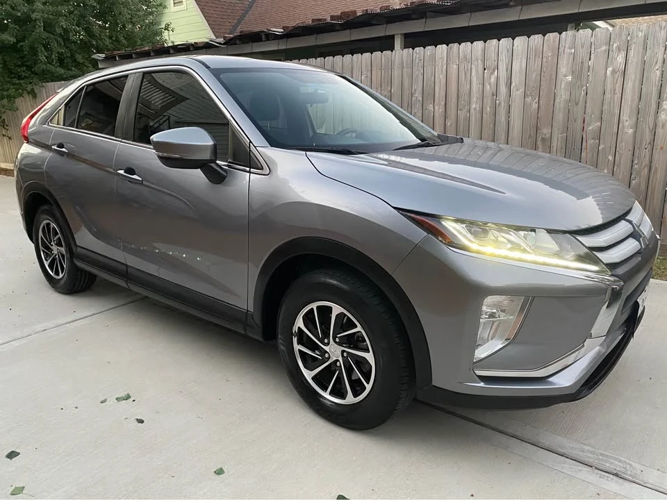 2020 Mitsubishi Eclipse Cross - Image 3 of 19
