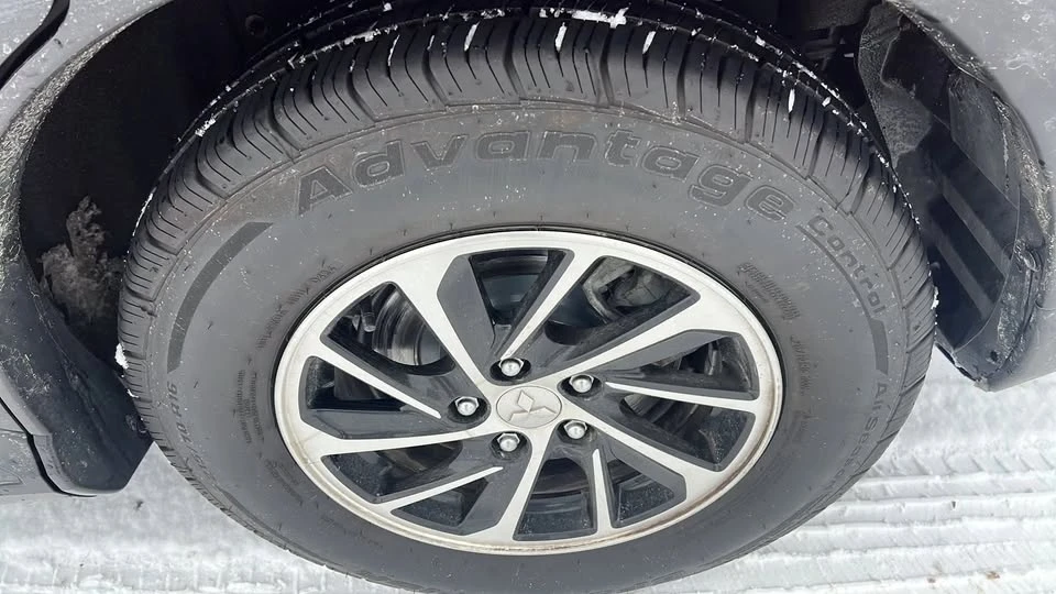 2020 Mitsubishi Eclipse Cross - Image 12 of 19