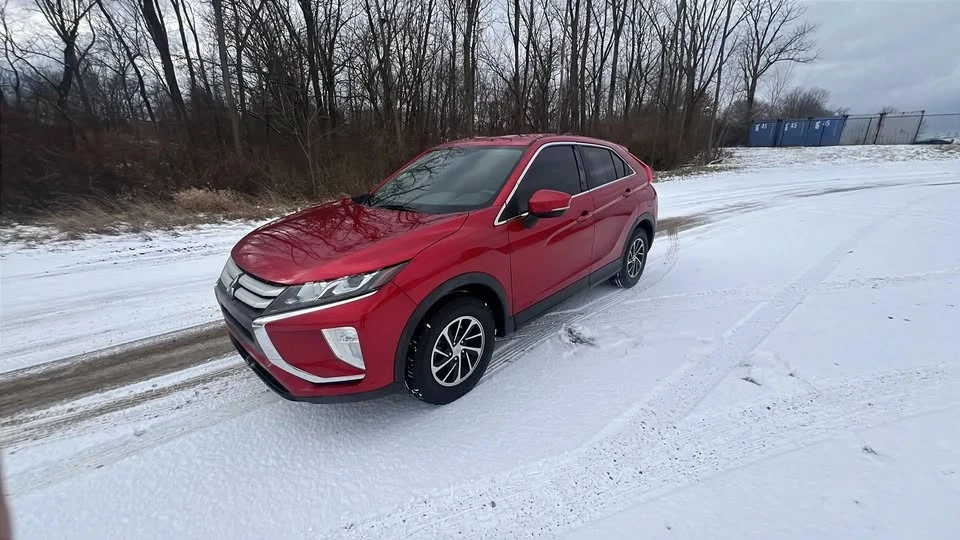 2020 Mitsubishi Eclipse Cross - Image 2 of 19