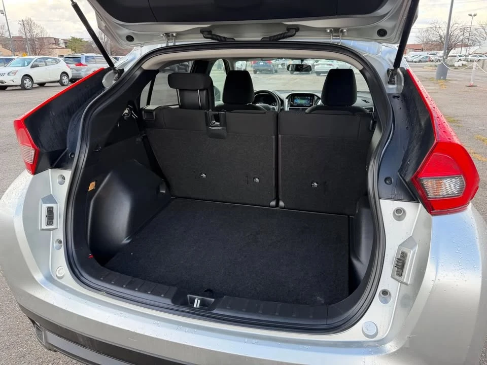 2020 Mitsubishi Eclipse Cross - Image 7 of 15