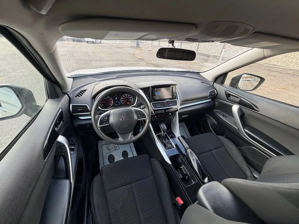 2020 Mitsubishi Eclipse Cross - Image 11 of 15